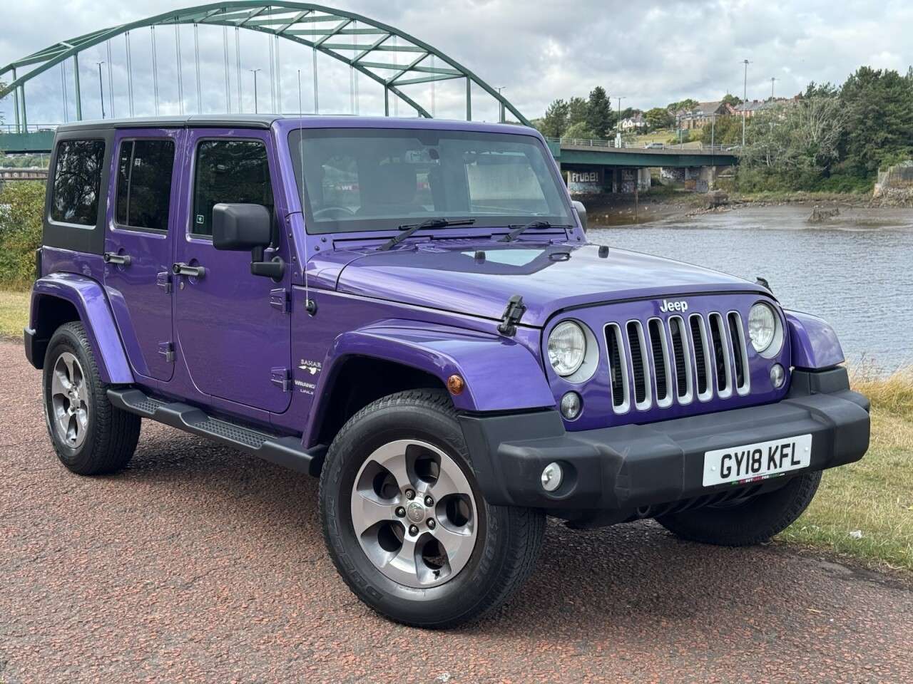 A 2018 JEEP WRANGLER 3.6 V6 Sahara SUV 4dr Petrol Auto 4WD Euro 6 (280 bhp) SAT NAV, ROLL CAGE, A 2018 JEEP WRANGLER 3.6 V6 Sahara SUV 4dr Petrol Auto 4WD Euro 6 (280 bhp) SAT NAV, ROLL CAGE,