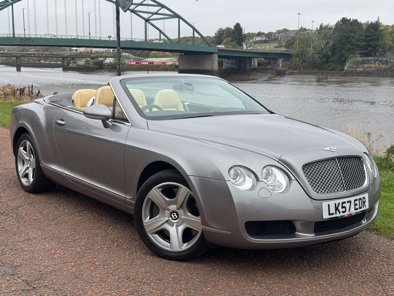 A 2007 BENTLEY CONTINENTAL 6.0 W12 GTC Convertible 2dr Petrol Auto 4WD Euro 4 (560 ps) A 2007 BENTLEY CONTINENTAL 6.0 W12 GTC Convertible 2dr Petrol Auto 4WD Euro 4 (560 ps)