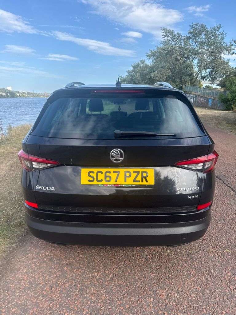 A 2018 SKODA KODIAQ 2.0 TDI Edition SUV 5dr Diesel DSG 4WD Euro 6 (s/s) (7 Seat) (150 ps) **CRU A 2018 SKODA KODIAQ 2.0 TDI Edition SUV 5dr Diesel DSG 4WD Euro 6 (s/s) (7 Seat) (150 ps) **CRU