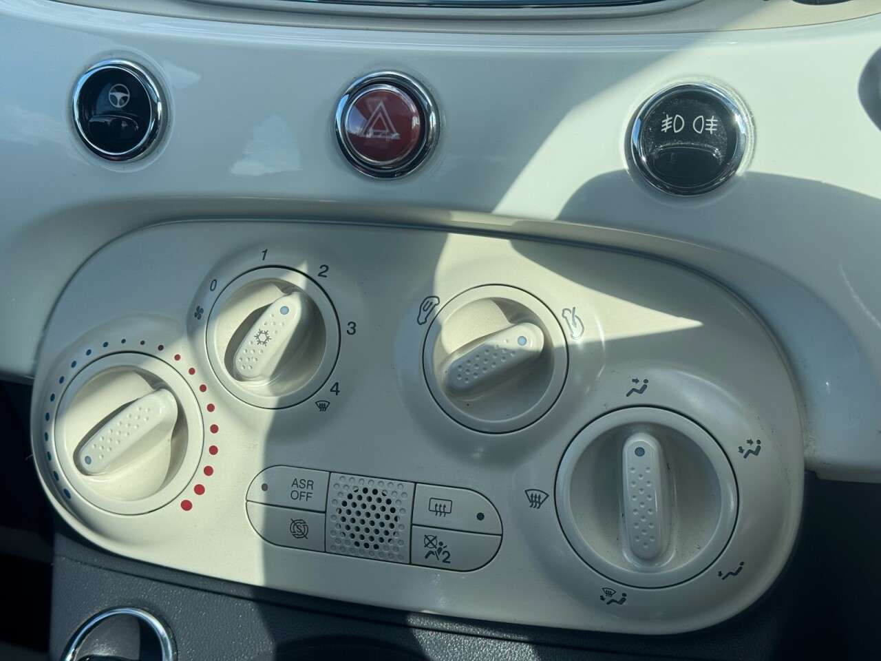 2016 FIAT 500 2016 FIAT 500