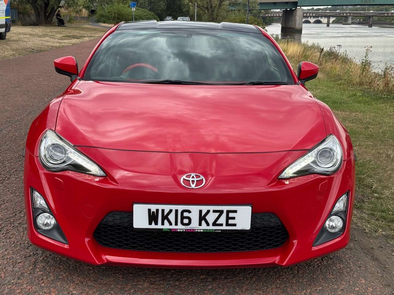 A 2016 TOYOTA GT86 2.0 Boxer D-4S Coupe 2dr Petrol Manual Euro 6 (200 ps) **UPGRADED MUSIC SYS A 2016 TOYOTA GT86 2.0 Boxer D-4S Coupe 2dr Petrol Manual Euro 6 (200 ps) **UPGRADED MUSIC SYS