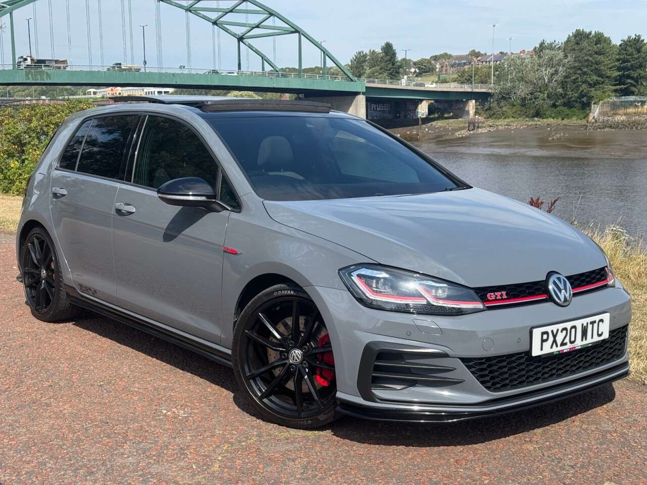 A 2020 VOLKSWAGEN GOLF 2.0 TSI GTI TCR Hatchback 5dr Petrol DSG Euro 6 (s/s) (290 ps) **HEATED SEA A 2020 VOLKSWAGEN GOLF 2.0 TSI GTI TCR Hatchback 5dr Petrol DSG Euro 6 (s/s) (290 ps) **HEATED SEA