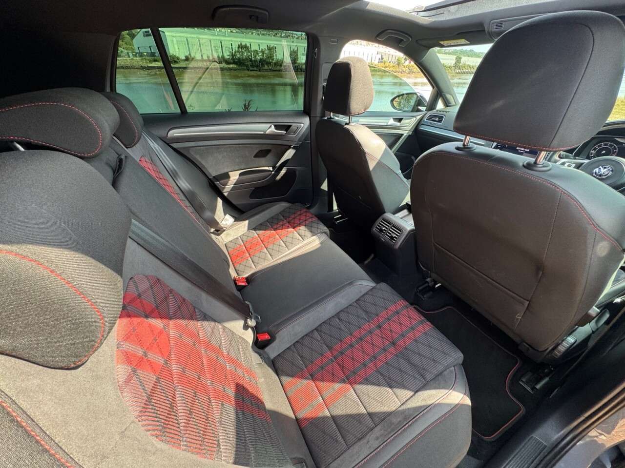 2020 VOLKSWAGEN GOLF 2020 VOLKSWAGEN GOLF