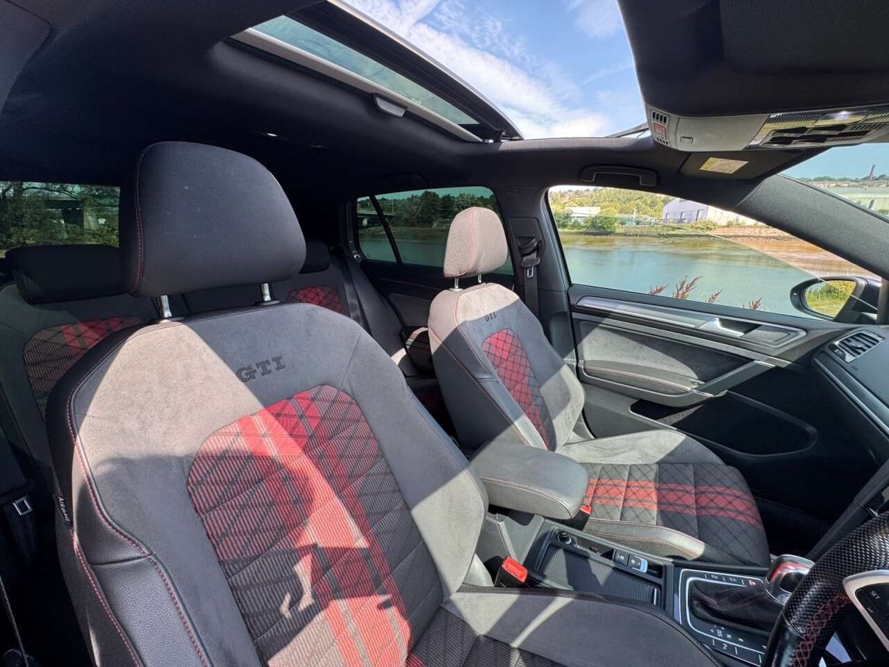 2020 VOLKSWAGEN GOLF 2020 VOLKSWAGEN GOLF