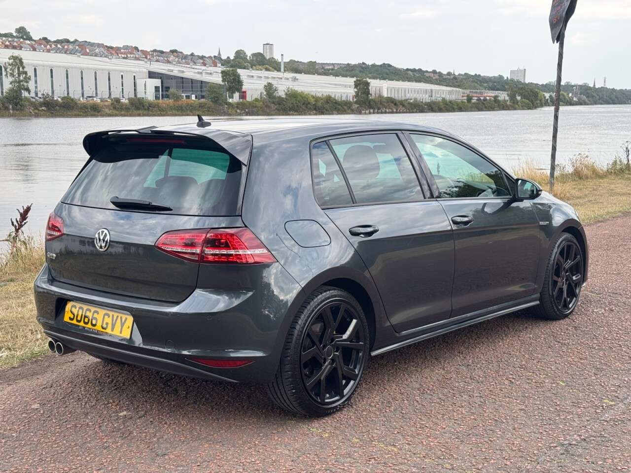 2016 VOLKSWAGEN GOLF 2016 VOLKSWAGEN GOLF