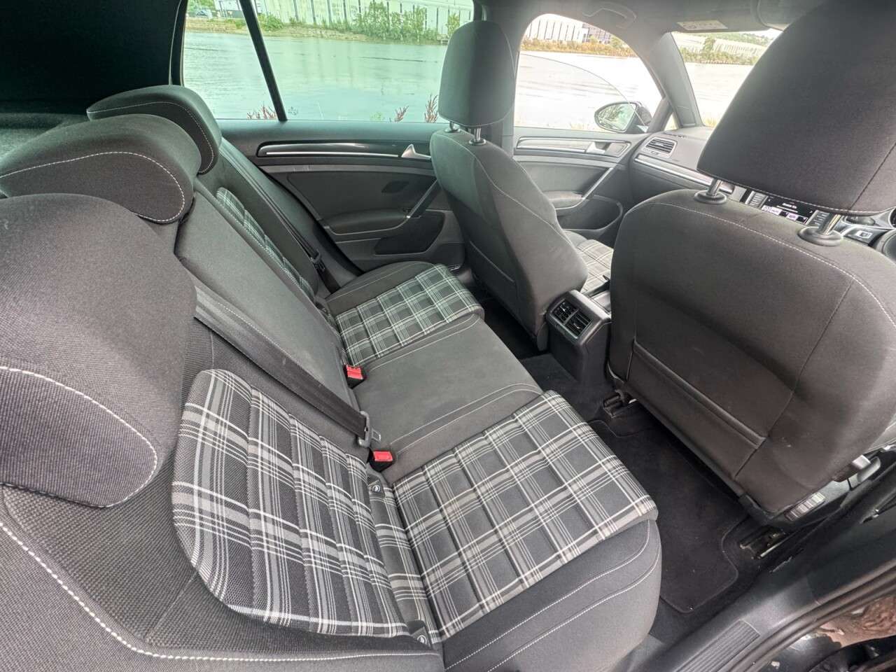 2016 VOLKSWAGEN GOLF 2016 VOLKSWAGEN GOLF