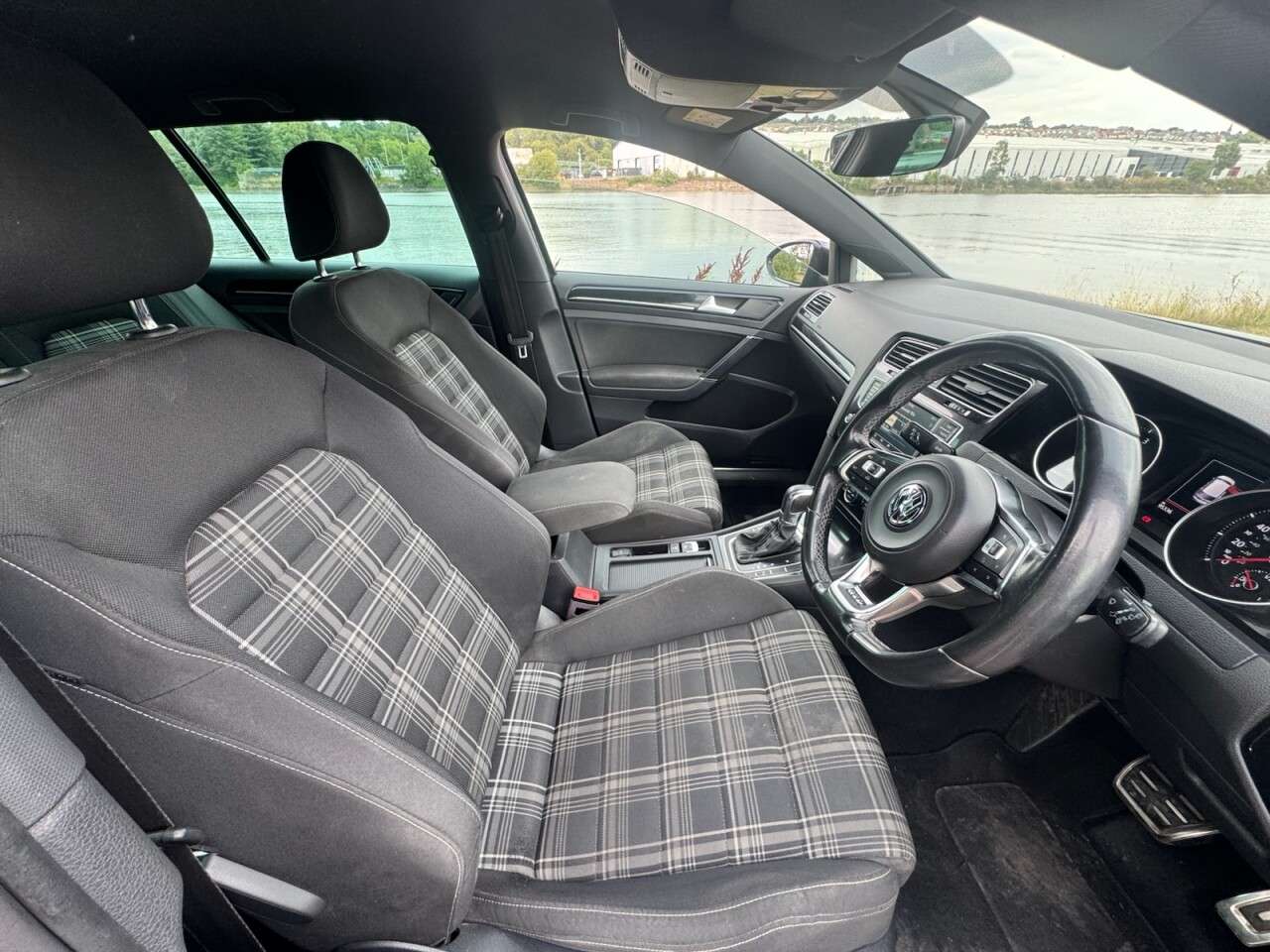 2016 VOLKSWAGEN GOLF 2016 VOLKSWAGEN GOLF