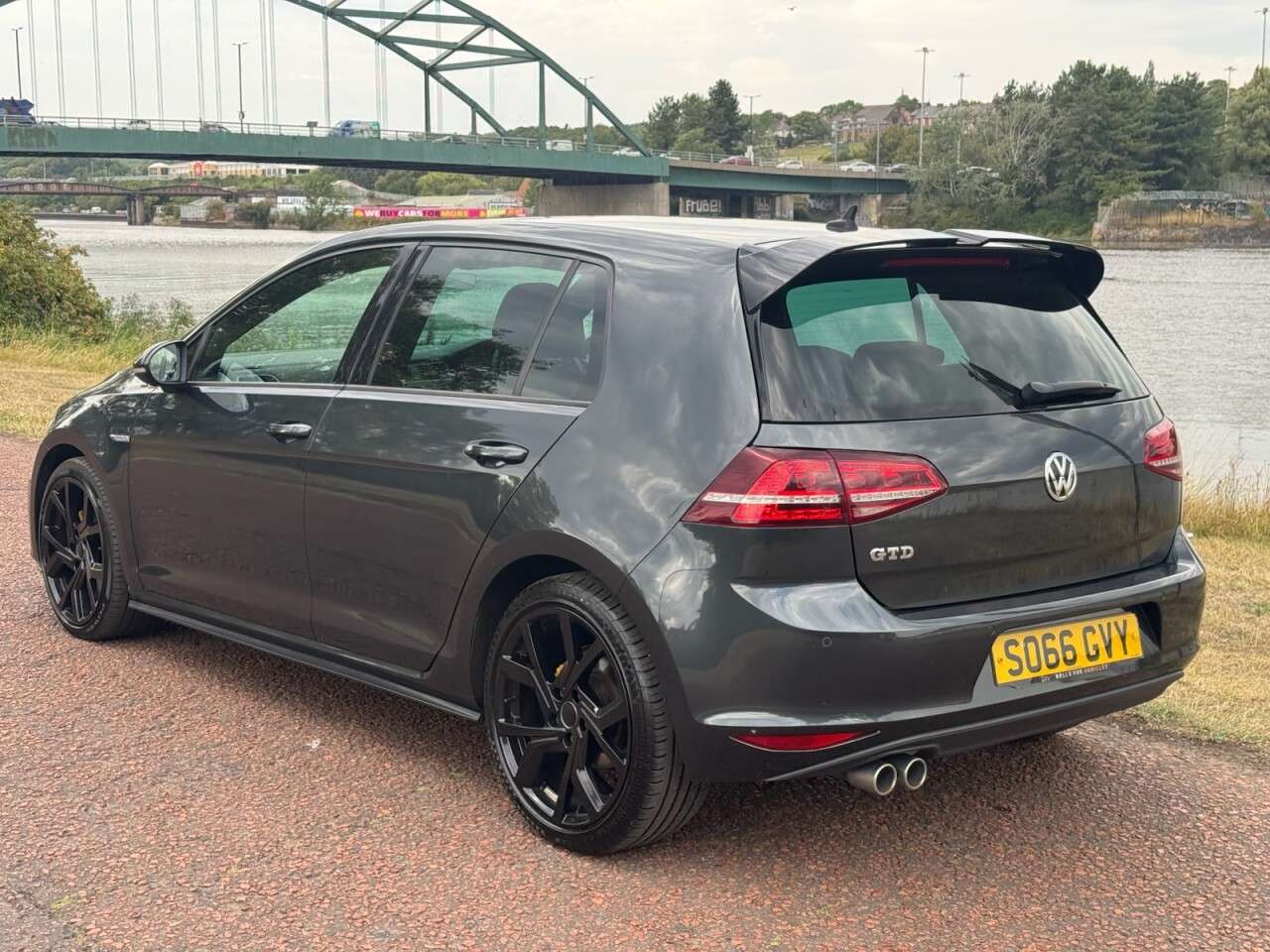 2016 VOLKSWAGEN GOLF 2016 VOLKSWAGEN GOLF