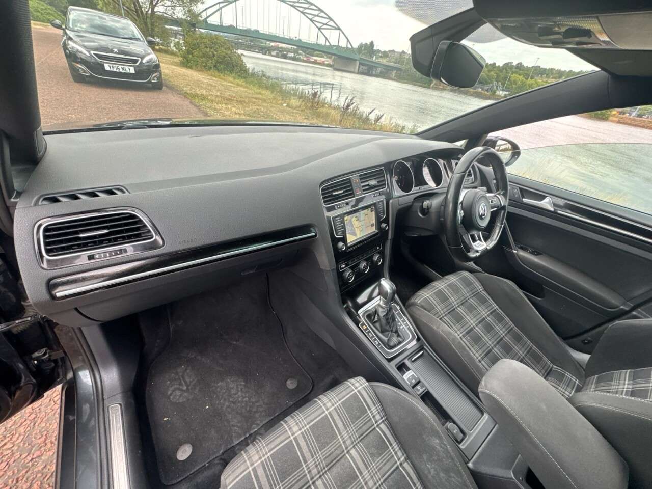 2016 VOLKSWAGEN GOLF 2016 VOLKSWAGEN GOLF