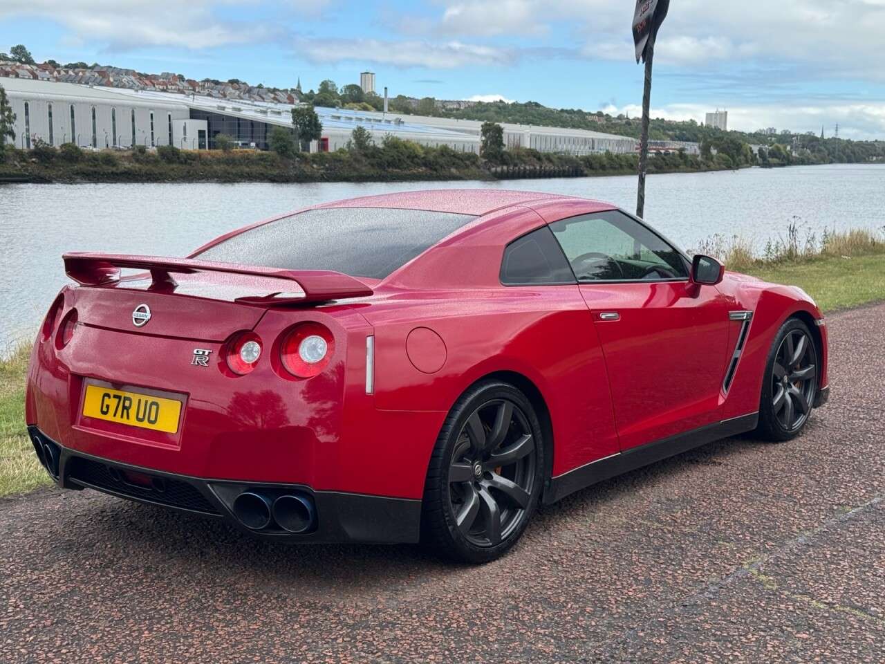 2009 NISSAN GT-R 2009 NISSAN GT-R