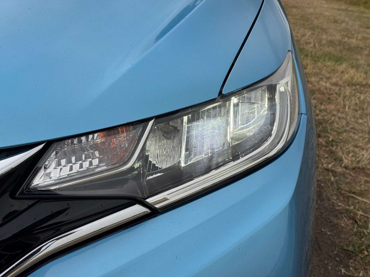 A 2018 HONDA JAZZ 1.3 i-VTEC EX Navi Hatchback 5dr Petrol CVT Euro 6 (s/s) (102 ps) ***SATELL A 2018 HONDA JAZZ 1.3 i-VTEC EX Navi Hatchback 5dr Petrol CVT Euro 6 (s/s) (102 ps) ***SATELL
