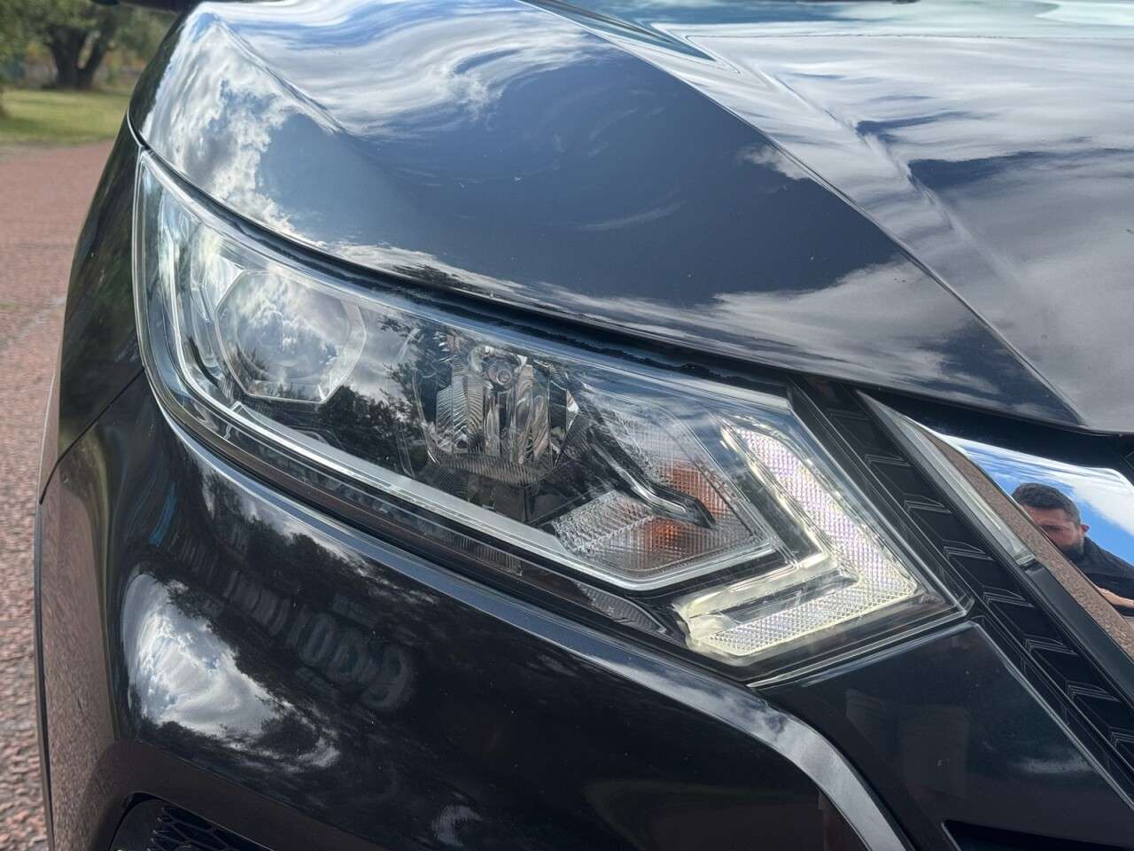A 2017 NISSAN QASHQAI 1.2 DIG-T N-Connecta SUV 5dr Petrol Manual Euro 6 (s/s) (115 ps) 18" ALLOYS A 2017 NISSAN QASHQAI 1.2 DIG-T N-Connecta SUV 5dr Petrol Manual Euro 6 (s/s) (115 ps) 18" ALLOYS
