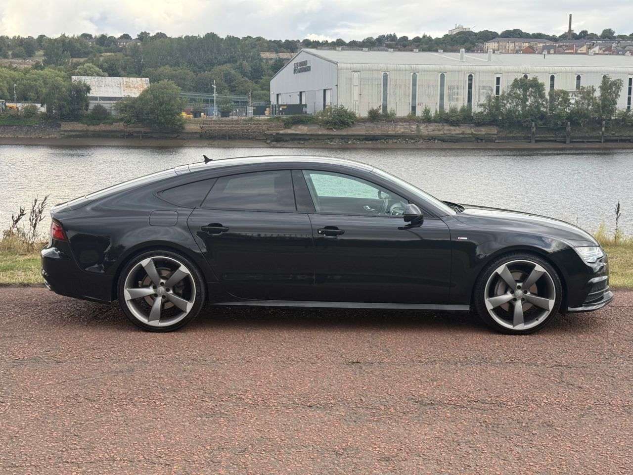 A 2015 AUDI A7 3.0 TDI V6 Black Edition Sportback 5dr Diesel S Tronic quattro Euro 6 (s/s) A 2015 AUDI A7 3.0 TDI V6 Black Edition Sportback 5dr Diesel S Tronic quattro Euro 6 (s/s)