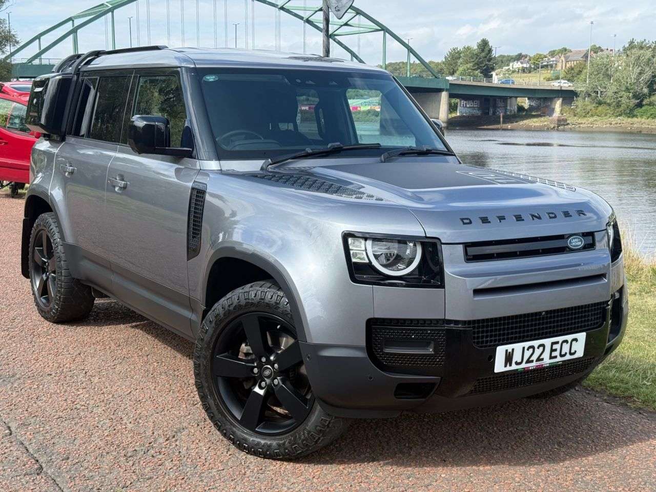 A 2022 LAND ROVER DEFENDER 110 3.0 D250 MHEV S Hard Top SUV 5dr Diesel Auto 4WD MWB Euro 6 (s/s) (250 ps) A 2022 LAND ROVER DEFENDER 110 3.0 D250 MHEV S Hard Top SUV 5dr Diesel Auto 4WD MWB Euro 6 (s/s) (250 ps)