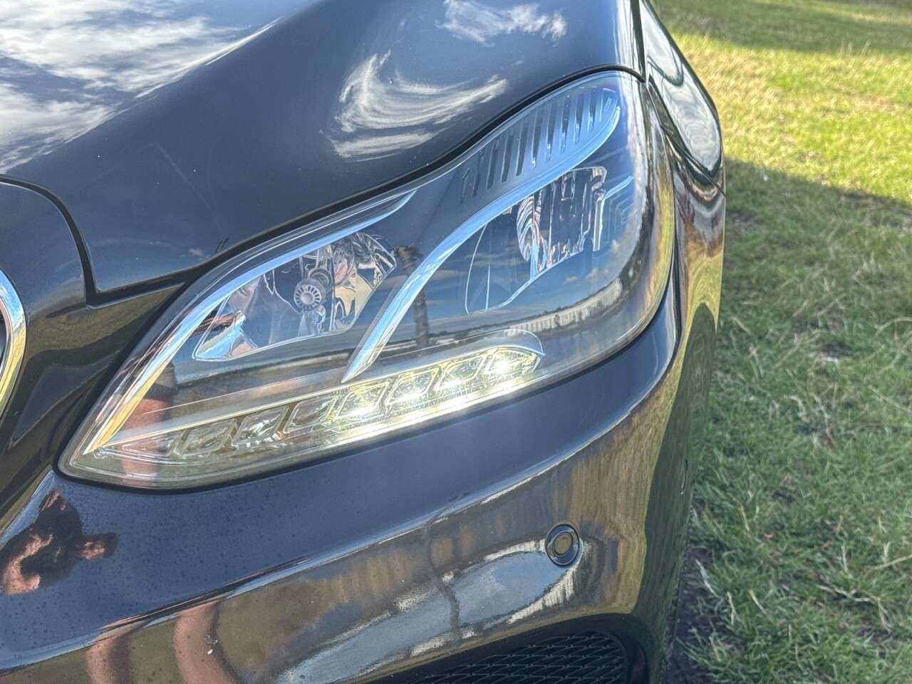 A 2015 MERCEDES-BENZ E CLASS 2.1 E220 BlueTEC AMG Line Saloon 4dr Diesel G-Tronic+ Euro 6 (s/s) (177 ps) A 2015 MERCEDES-BENZ E CLASS 2.1 E220 BlueTEC AMG Line Saloon 4dr Diesel G-Tronic+ Euro 6 (s/s) (177 ps)