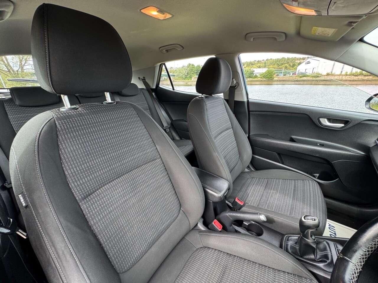 2020 KIA STONIC 2020 KIA STONIC