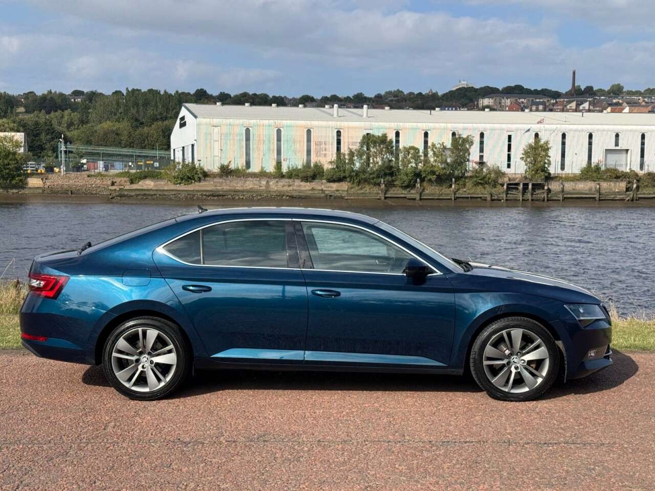 2017 SKODA SUPERB 2017 SKODA SUPERB