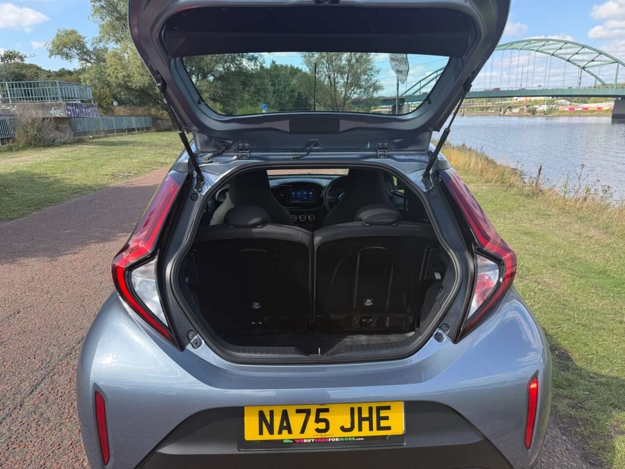 2025 TOYOTA AYGO X 2025 TOYOTA AYGO X