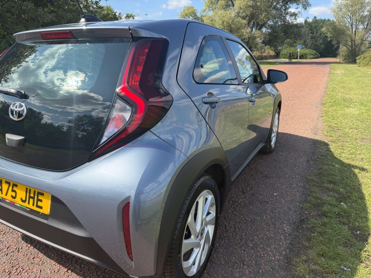 2025 TOYOTA AYGO X 2025 TOYOTA AYGO X