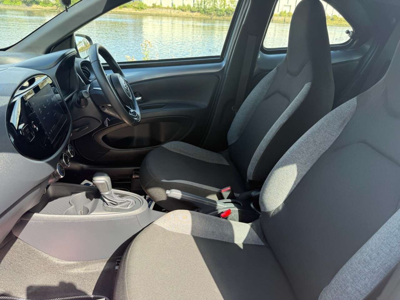 2025 TOYOTA AYGO X 2025 TOYOTA AYGO X