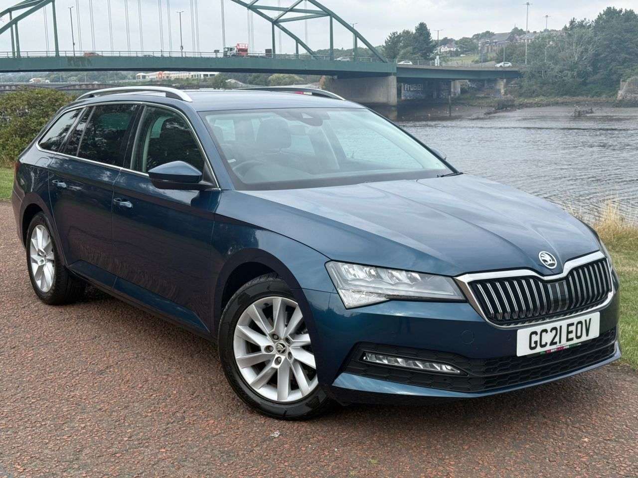 A 2021 SKODA SUPERB 2.0 TDI SE Technology Estate 5dr Diesel DSG Euro 6 (s/s) (122 ps) ***APPLE A 2021 SKODA SUPERB 2.0 TDI SE Technology Estate 5dr Diesel DSG Euro 6 (s/s) (122 ps) ***APPLE