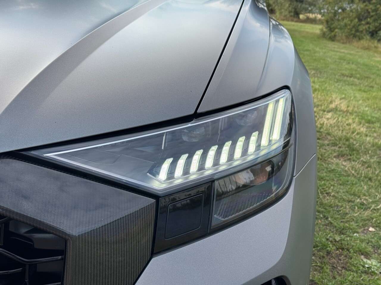 A 2021 AUDI Q8 RS TFSI QUATTRO CARBON BLACK A 2021 AUDI Q8 RS TFSI QUATTRO CARBON BLACK