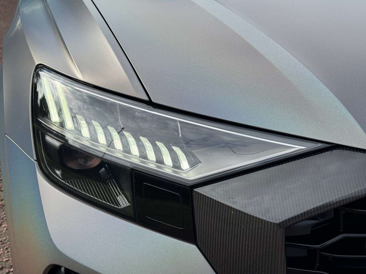 A 2021 AUDI Q8 RS TFSI QUATTRO CARBON BLACK A 2021 AUDI Q8 RS TFSI QUATTRO CARBON BLACK