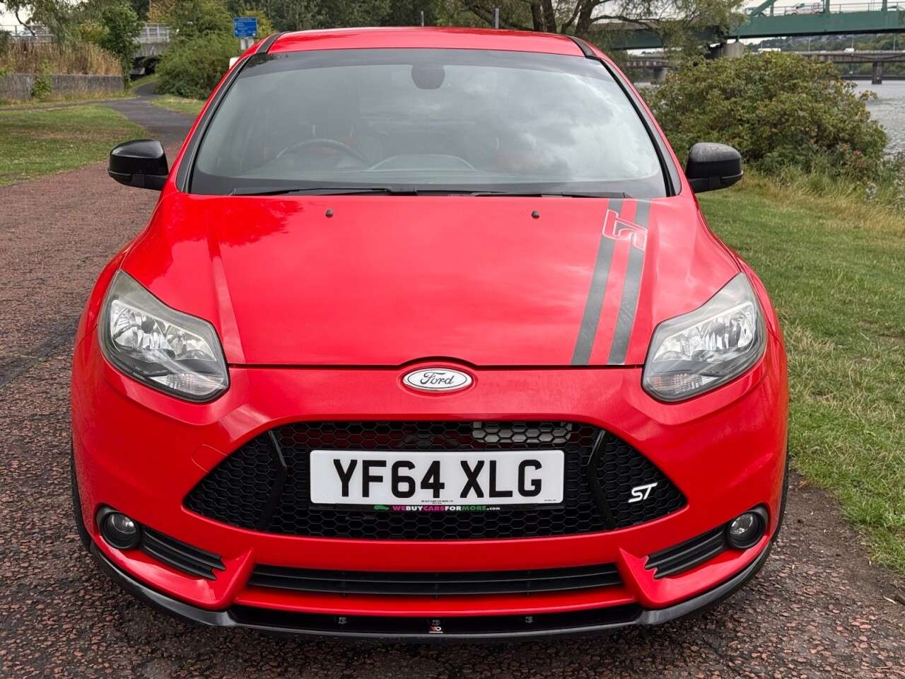 A 2014 FORD FOCUS 2.0T EcoBoost ST-2 Hatchback 5dr Petrol Manual Euro 5 (s/s) (250 ps) A 2014 FORD FOCUS 2.0T EcoBoost ST-2 Hatchback 5dr Petrol Manual Euro 5 (s/s) (250 ps)