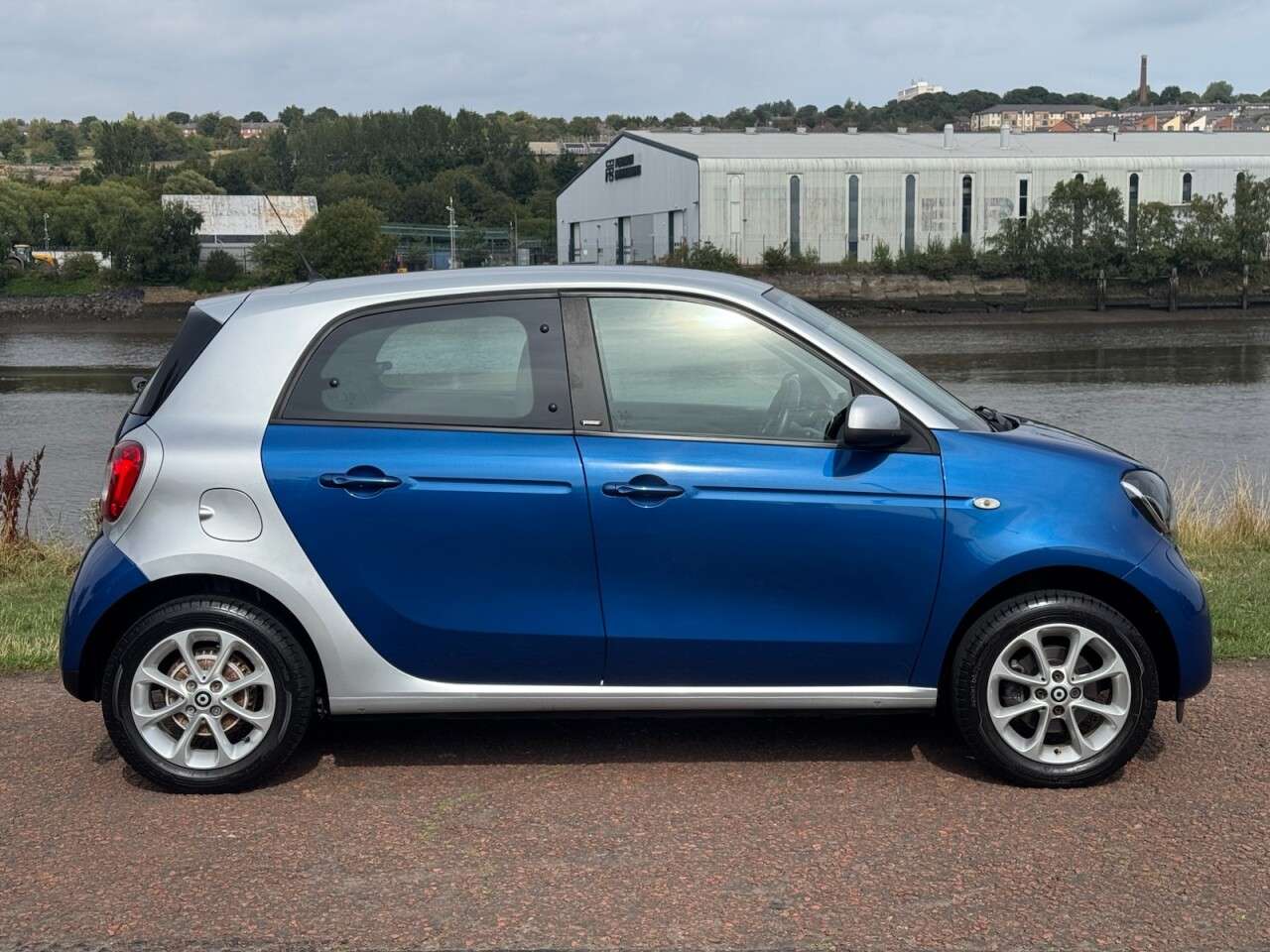 2018 SMART FORFOUR 2018 SMART FORFOUR
