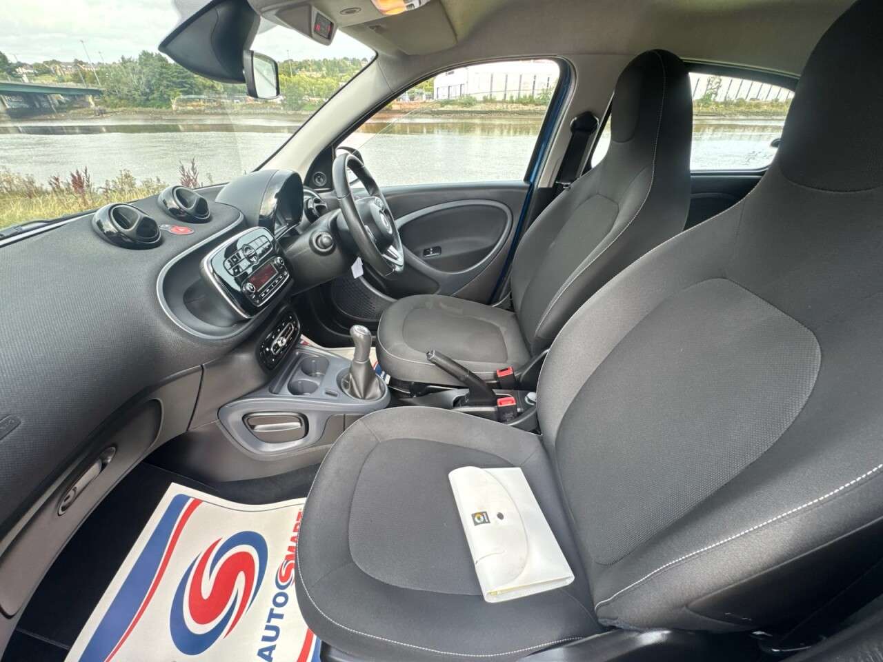 2018 SMART FORFOUR 2018 SMART FORFOUR