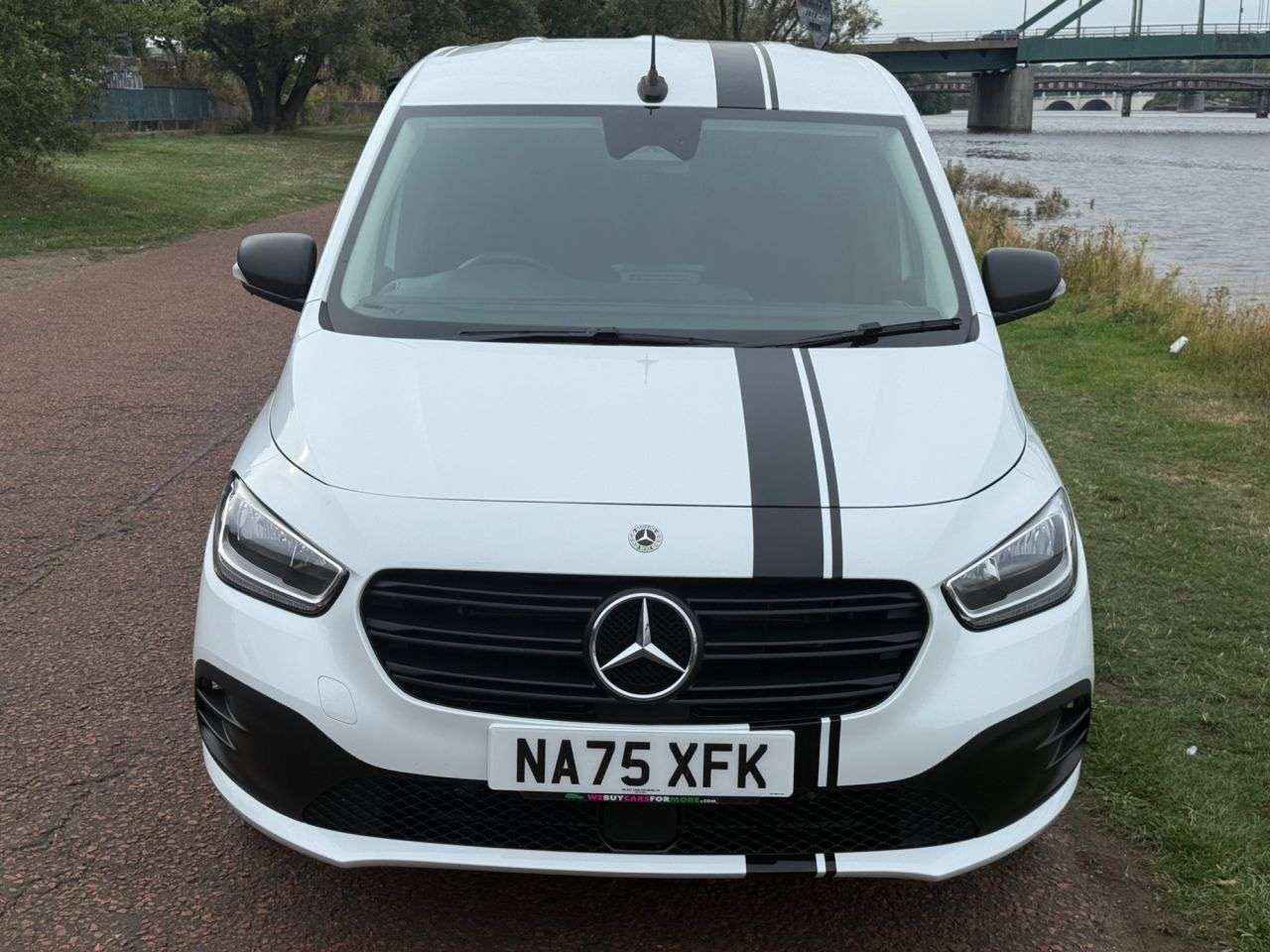 A 2025 MERCEDES-BENZ CITAN 1.5 112 CDI Crew Van Double Cab 6dr Diesel Manual L2 Euro 6 (s/s) (116 ps) A 2025 MERCEDES-BENZ CITAN 1.5 112 CDI Crew Van Double Cab 6dr Diesel Manual L2 Euro 6 (s/s) (116 ps)