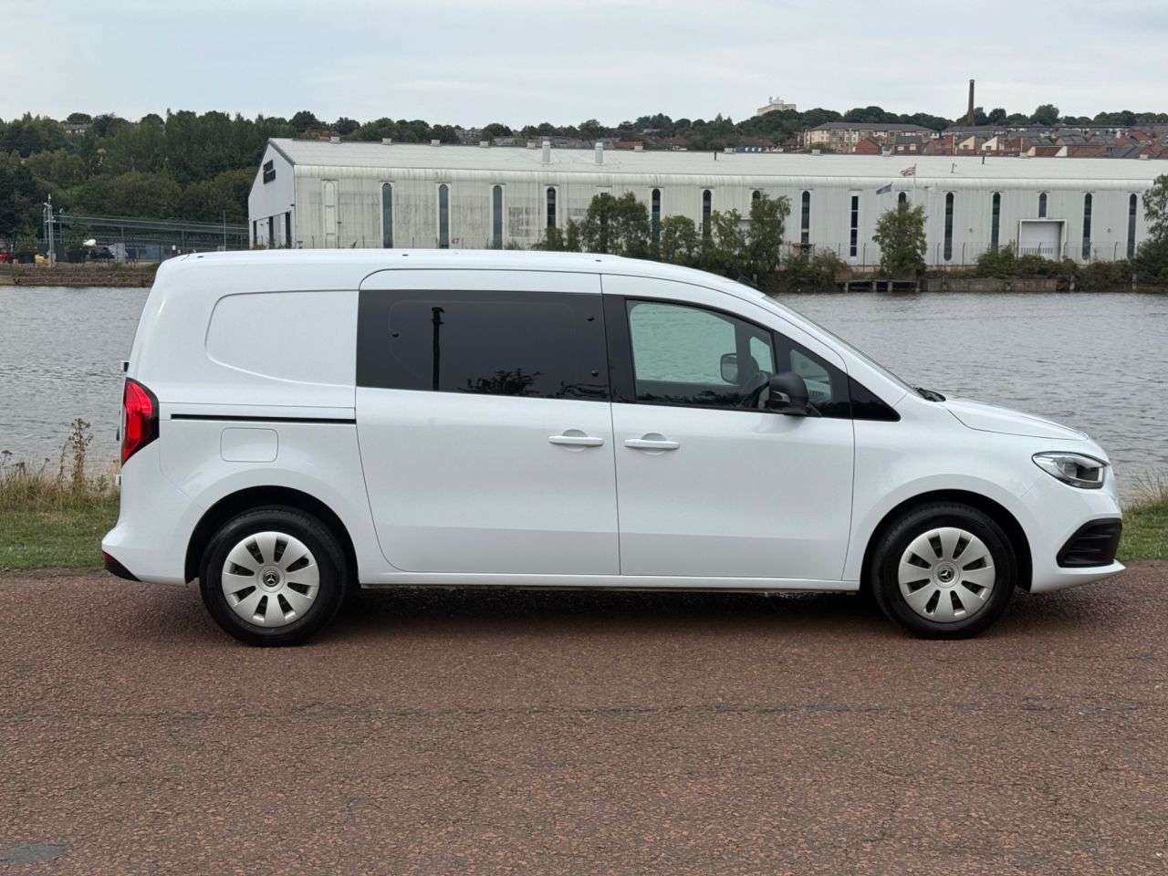 A 2025 MERCEDES-BENZ CITAN 1.5 112 CDI Crew Van Double Cab 6dr Diesel Manual L2 Euro 6 (s/s) (116 ps) A 2025 MERCEDES-BENZ CITAN 1.5 112 CDI Crew Van Double Cab 6dr Diesel Manual L2 Euro 6 (s/s) (116 ps)