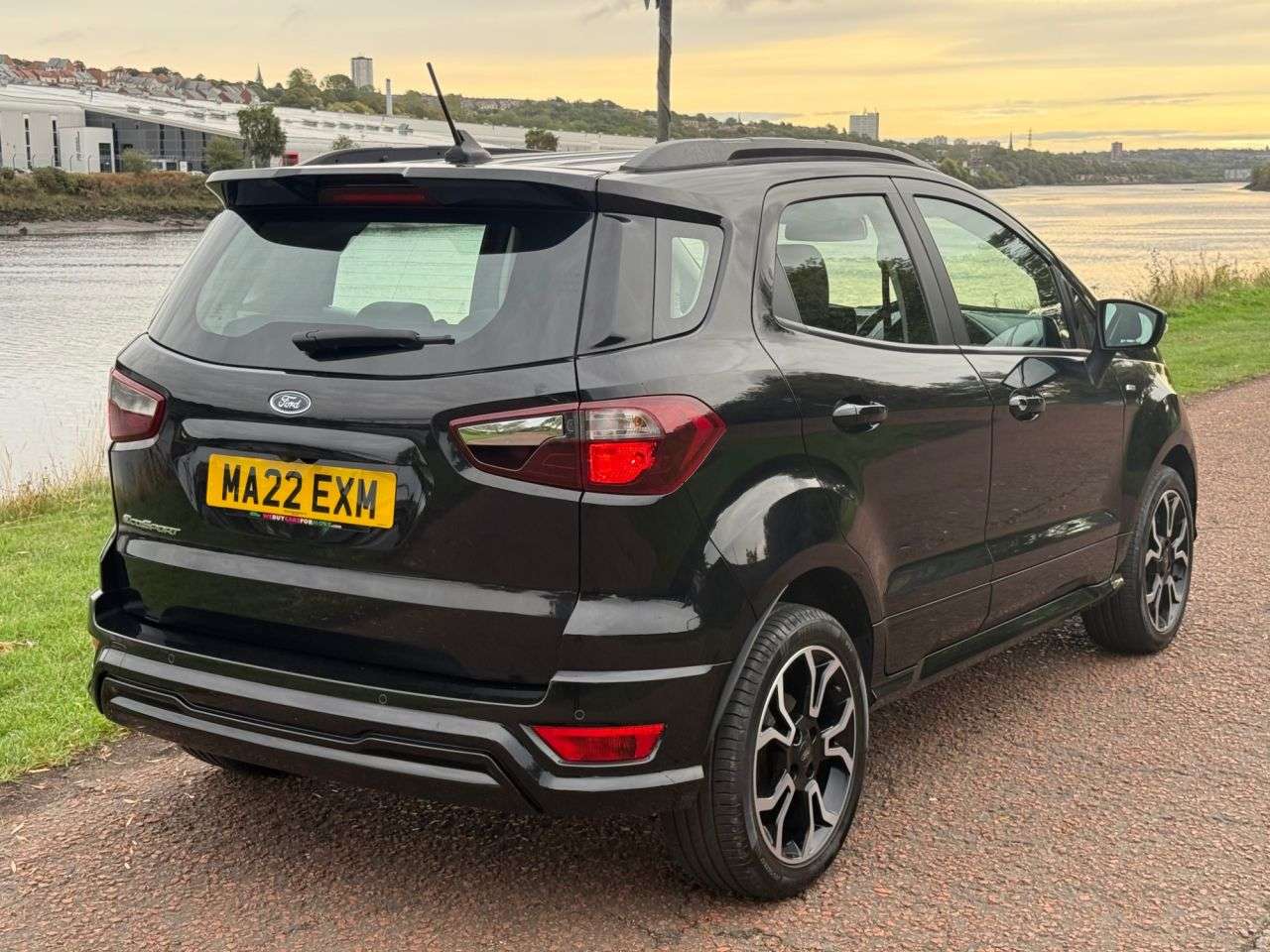A 2022 FORD ECOSPORT 1.0T EcoBoost ST-Line Design SUV 5dr Petrol Manual Euro 6 (s/s) (125 ps) RE A 2022 FORD ECOSPORT 1.0T EcoBoost ST-Line Design SUV 5dr Petrol Manual Euro 6 (s/s) (125 ps) RE