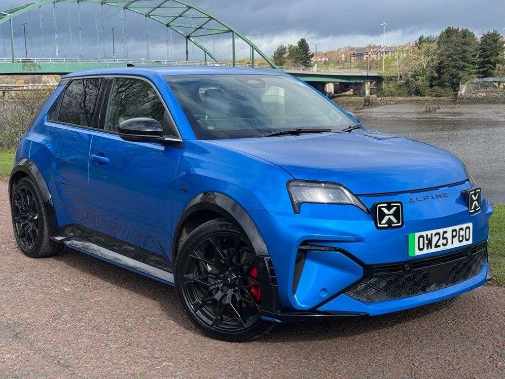 A 2025 ALPINE A290 52kWh GTS Hatchback 5dr Electric Auto (220 ps) **MANUFACTURER WARRANTY** A 2025 ALPINE A290 52kWh GTS Hatchback 5dr Electric Auto (220 ps) **MANUFACTURER WARRANTY**