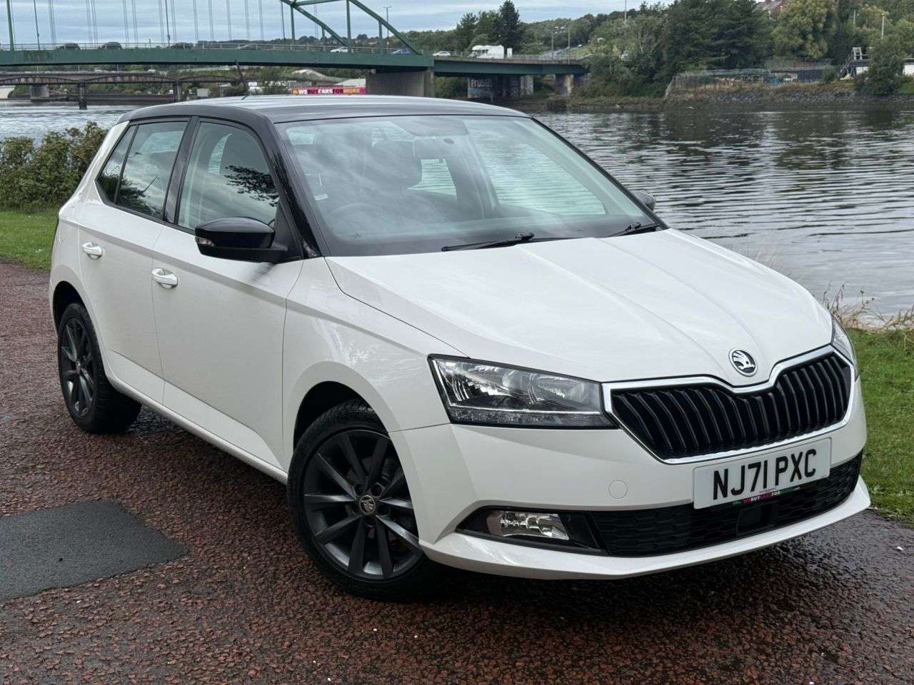 A 2021 SKODA FABIA 1.0 TSI Colour Edition Hatchback 5dr Petrol Manual Euro 6 (s/s) (95 ps) 16" A 2021 SKODA FABIA 1.0 TSI Colour Edition Hatchback 5dr Petrol Manual Euro 6 (s/s) (95 ps) 16"