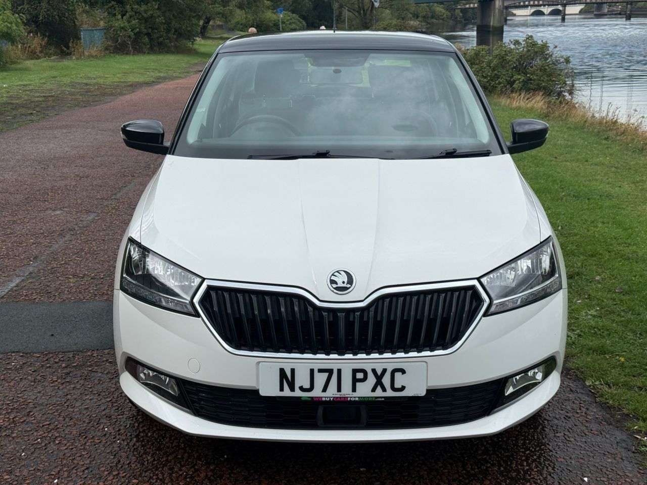 A 2021 SKODA FABIA 1.0 TSI Colour Edition Hatchback 5dr Petrol Manual Euro 6 (s/s) (95 ps) 16" A 2021 SKODA FABIA 1.0 TSI Colour Edition Hatchback 5dr Petrol Manual Euro 6 (s/s) (95 ps) 16"