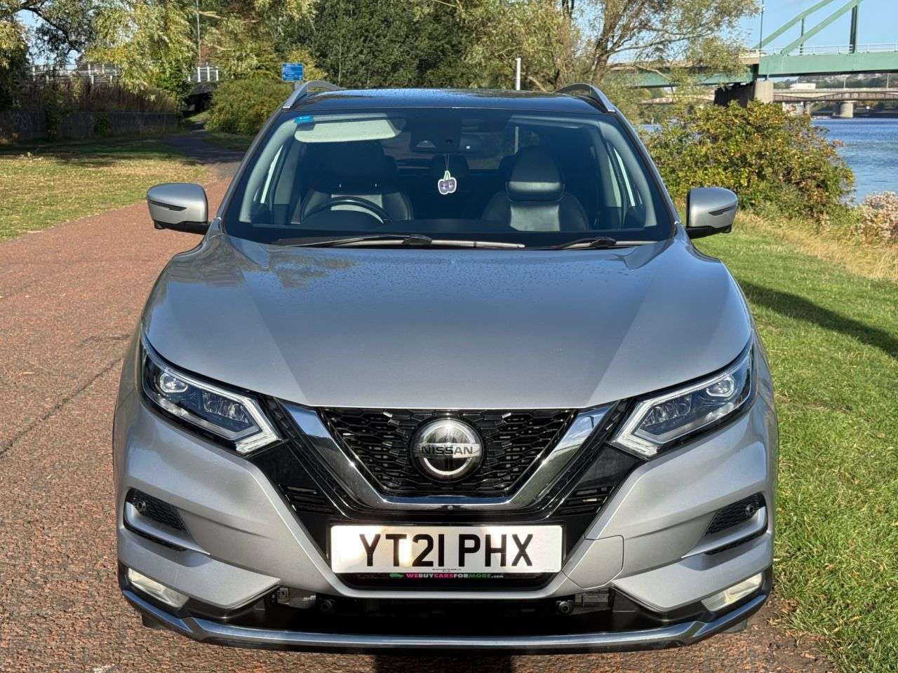 A 2021 NISSAN QASHQAI 1.3 DIG-T N-Motion SUV 5dr Petrol Manual Euro 6 (s/s) (140 ps) **FULL LEATH A 2021 NISSAN QASHQAI 1.3 DIG-T N-Motion SUV 5dr Petrol Manual Euro 6 (s/s) (140 ps) **FULL LEATH