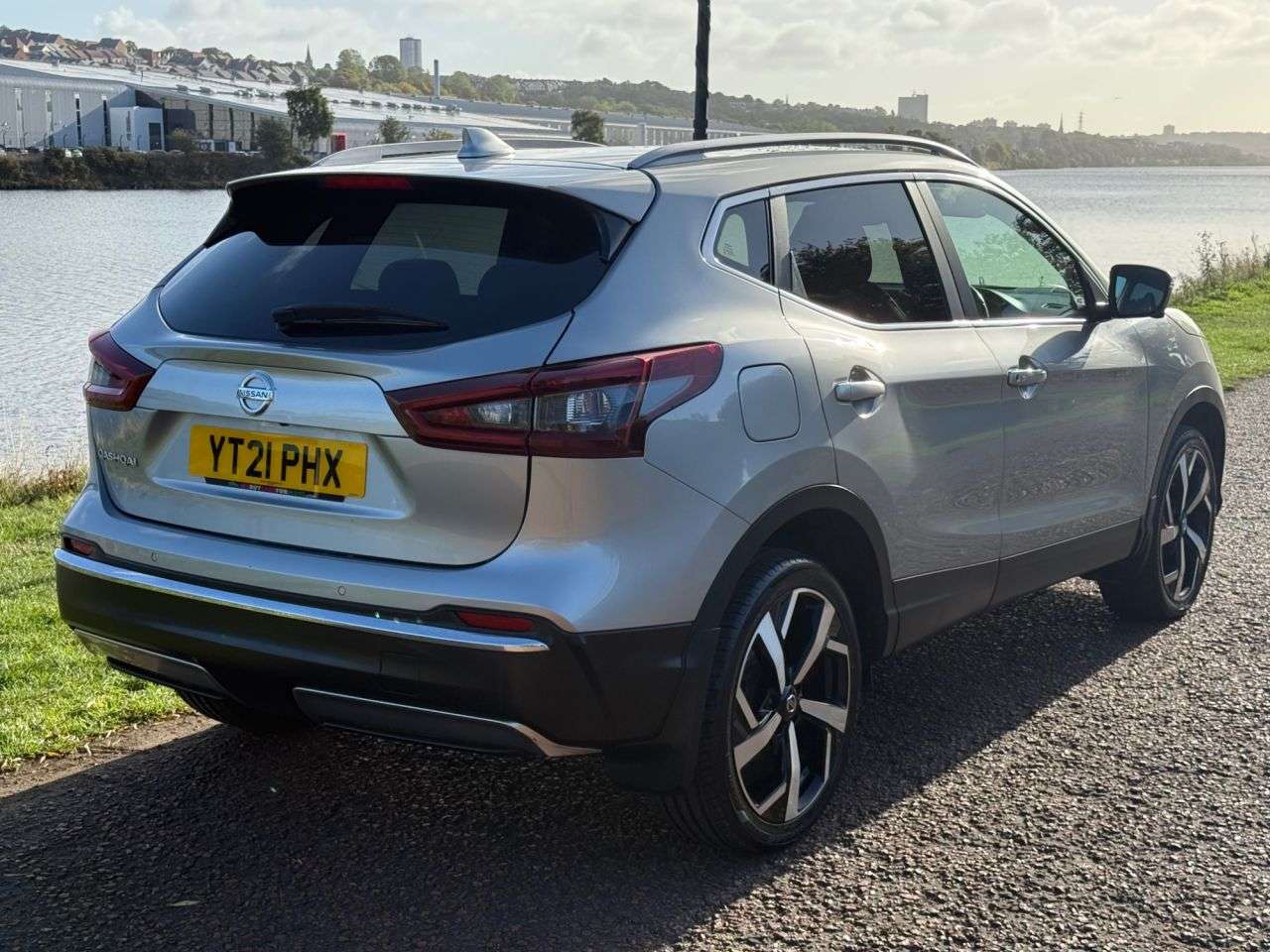A 2021 NISSAN QASHQAI 1.3 DIG-T N-Motion SUV 5dr Petrol Manual Euro 6 (s/s) (140 ps) **FULL LEATH A 2021 NISSAN QASHQAI 1.3 DIG-T N-Motion SUV 5dr Petrol Manual Euro 6 (s/s) (140 ps) **FULL LEATH