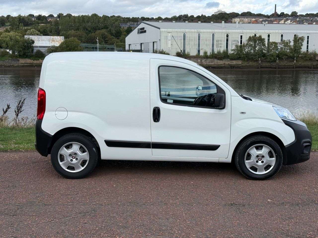 A 2021 FIAT FIORINO 1.3 MultiJetII Tecnico Car Derived Van 5dr Diesel Manual Euro 6 (s/s) (80 b A 2021 FIAT FIORINO 1.3 MultiJetII Tecnico Car Derived Van 5dr Diesel Manual Euro 6 (s/s) (80 b
