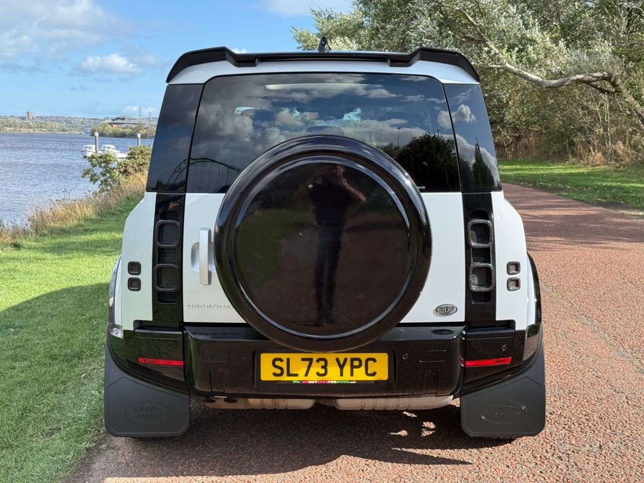 2024 LAND ROVER DEFENDER 110 2024 LAND ROVER DEFENDER 110