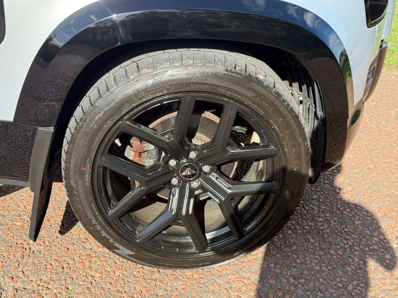 2024 LAND ROVER DEFENDER 110 2024 LAND ROVER DEFENDER 110