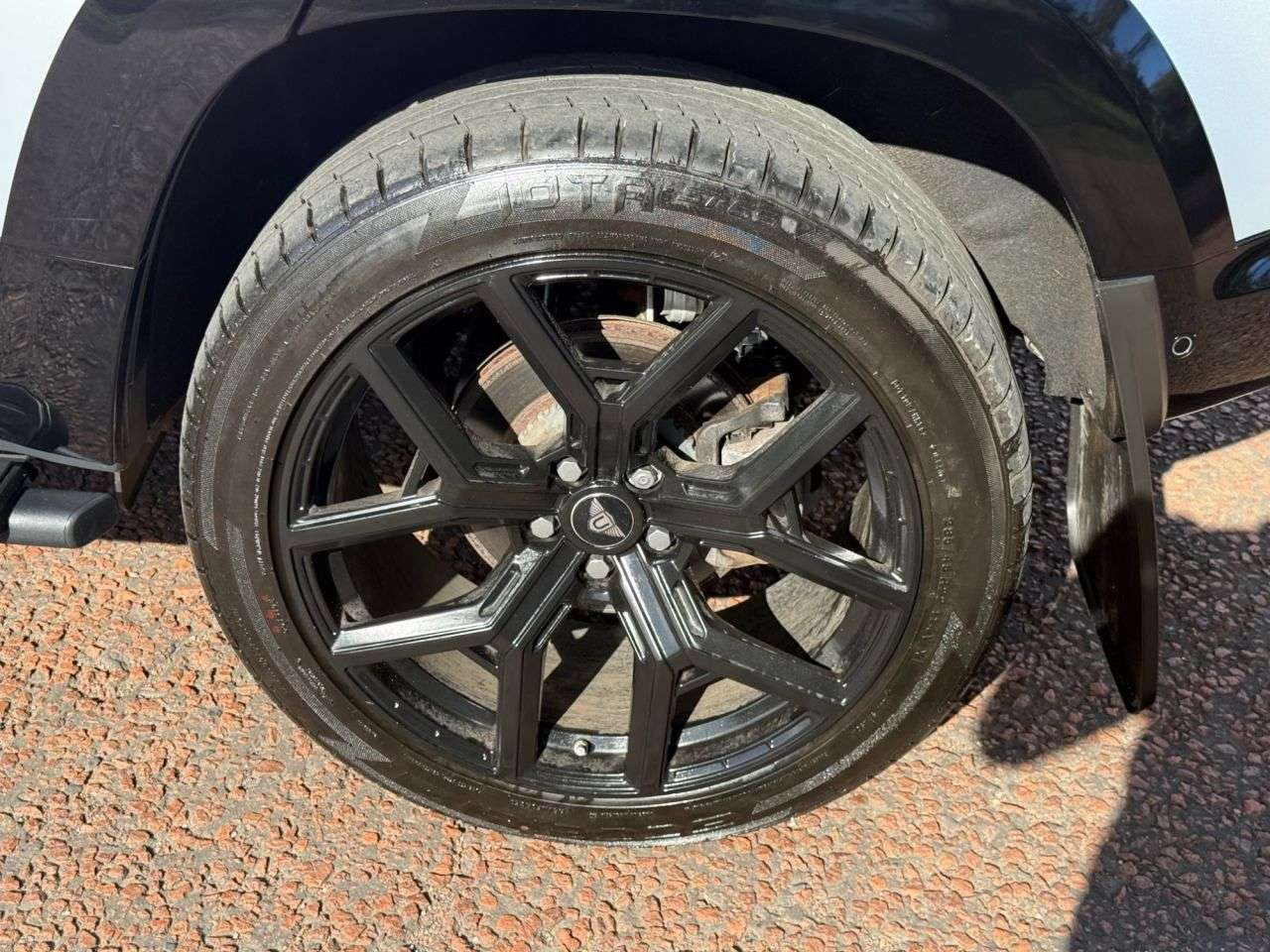 2024 LAND ROVER DEFENDER 110 2024 LAND ROVER DEFENDER 110