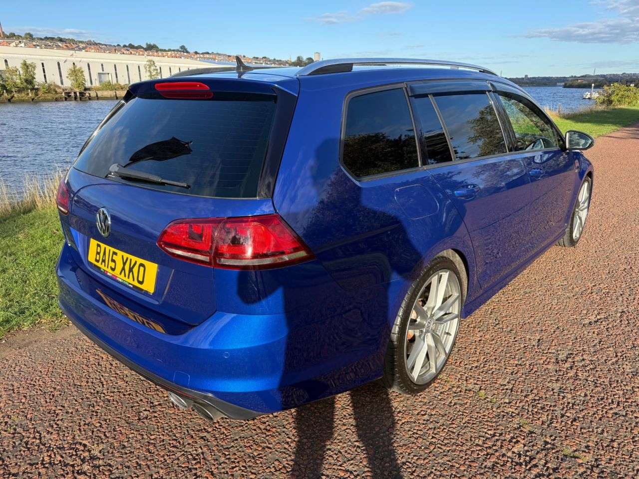 A 2015 VOLKSWAGEN GOLF 2.0 DSG GOLF R 300 BHP ESTATE FULL LEATHER INTERIOR A 2015 VOLKSWAGEN GOLF 2.0 DSG GOLF R 300 BHP ESTATE FULL LEATHER INTERIOR
