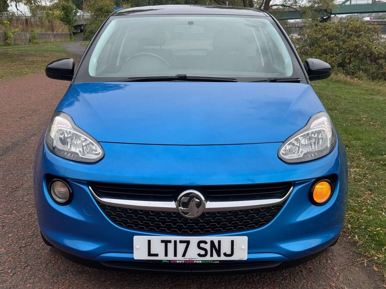A 2017 VAUXHALL ADAM 1.4i SLAM Hatchback 3dr Petrol Manual Euro 6 (100 ps) **AIRCON** A 2017 VAUXHALL ADAM 1.4i SLAM Hatchback 3dr Petrol Manual Euro 6 (100 ps) **AIRCON**