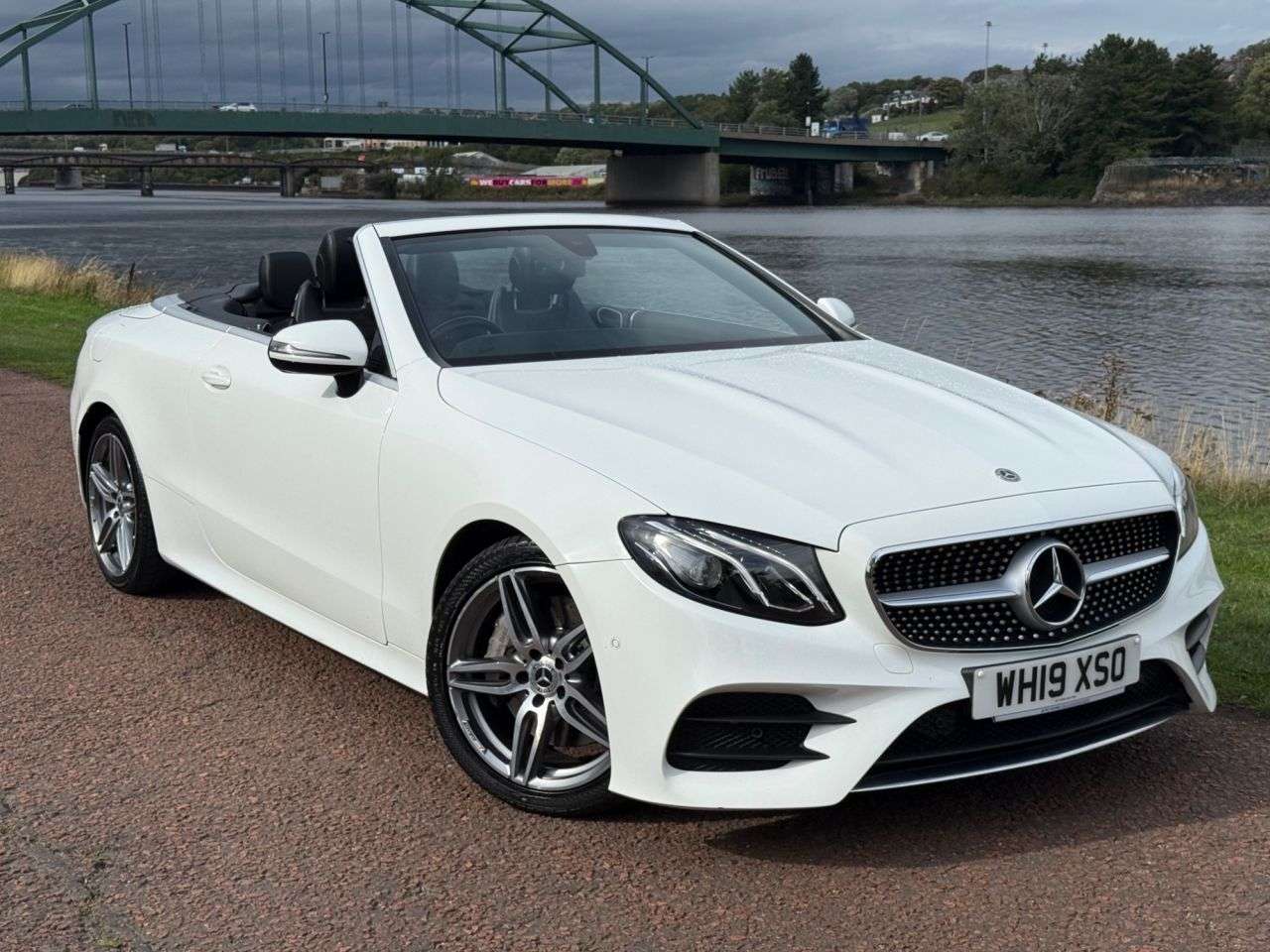 A 2019 MERCEDES-BENZ E CLASS 2.0 E300 GPF AMG Line Cabriolet 2dr Petrol G-Tronic+ Euro 6 (s/s) (245 ps) A 2019 MERCEDES-BENZ E CLASS 2.0 E300 GPF AMG Line Cabriolet 2dr Petrol G-Tronic+ Euro 6 (s/s) (245 ps)