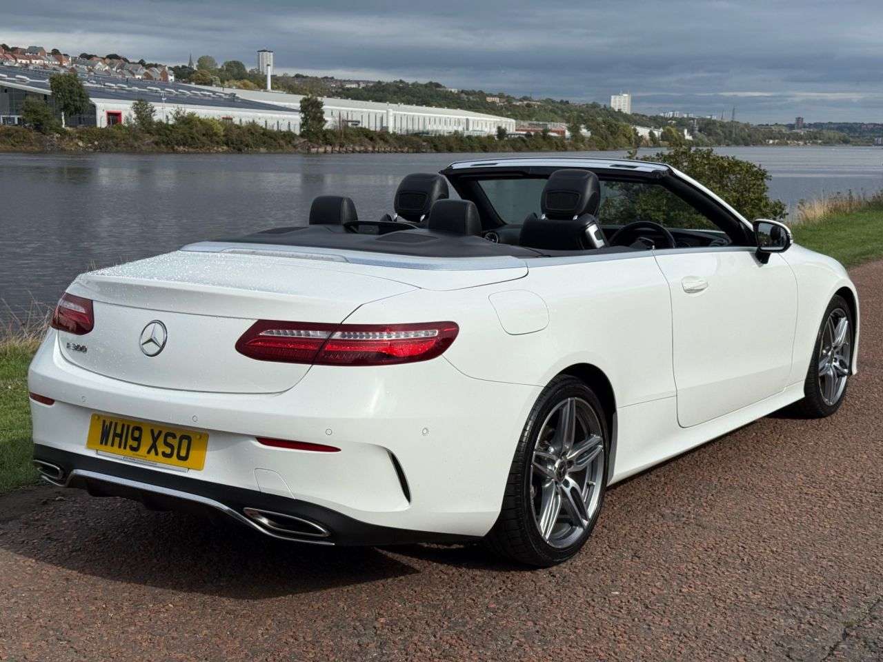 A 2019 MERCEDES-BENZ E CLASS 2.0 E300 GPF AMG Line Cabriolet 2dr Petrol G-Tronic+ Euro 6 (s/s) (245 ps) A 2019 MERCEDES-BENZ E CLASS 2.0 E300 GPF AMG Line Cabriolet 2dr Petrol G-Tronic+ Euro 6 (s/s) (245 ps)