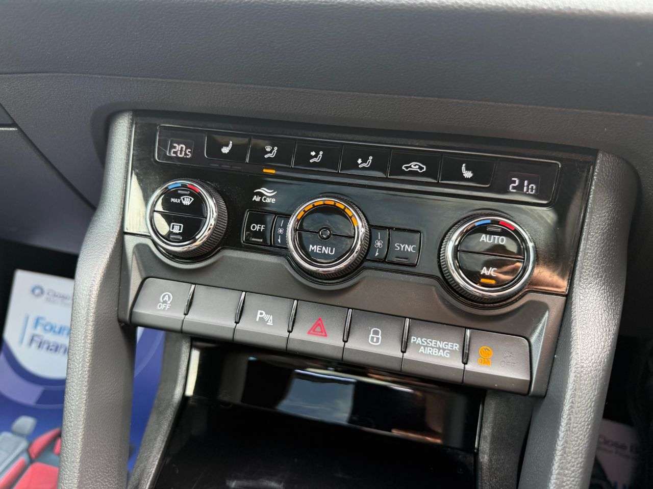 2021 SKODA KAROQ 2021 SKODA KAROQ