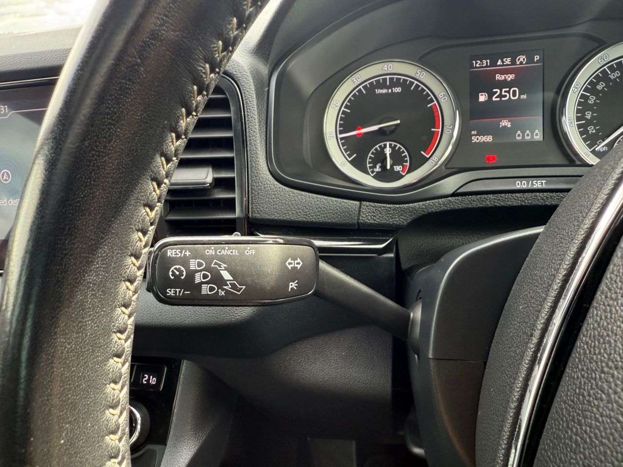2021 SKODA KAROQ 2021 SKODA KAROQ