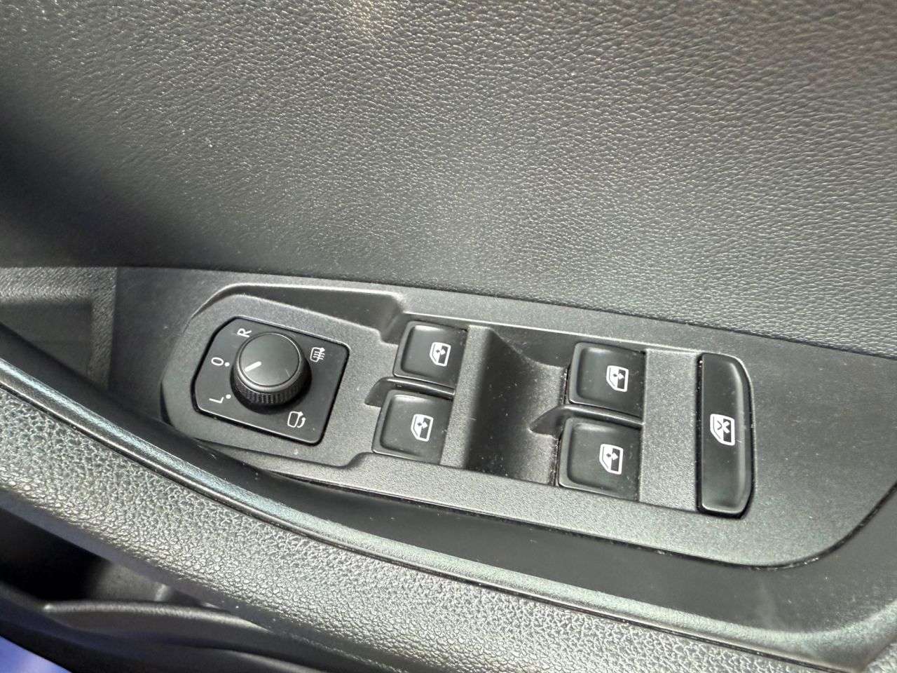 2021 SKODA KAROQ 2021 SKODA KAROQ