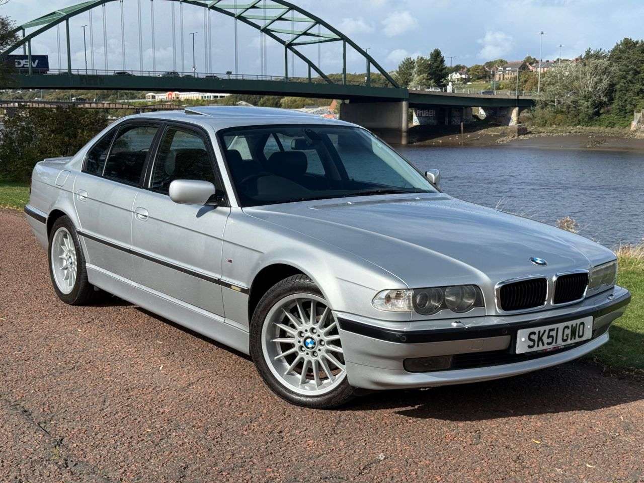 A 2001 BMW 7 SERIES 4.4L 4d AUTO 282 BHP **ELECTRIC HEATED MEMORY SEATS** A 2001 BMW 7 SERIES 4.4L 4d AUTO 282 BHP **ELECTRIC HEATED MEMORY SEATS**